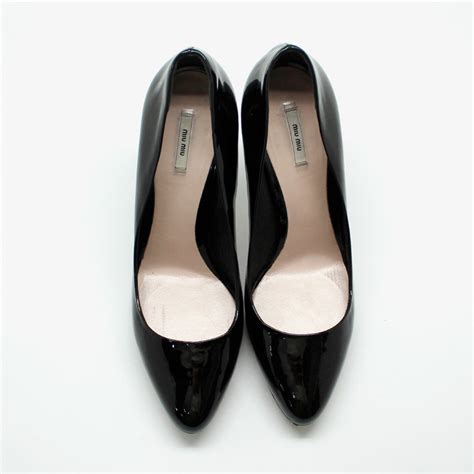 miu miu tacones|miu meu ropa.